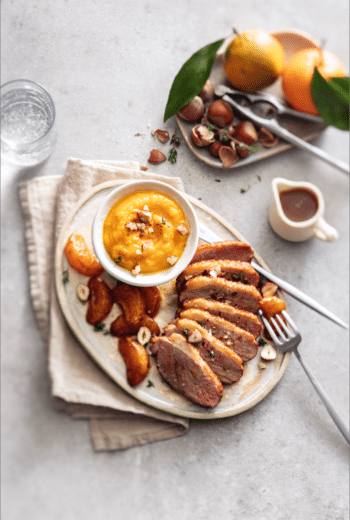 Magret de canard à la bière, Clémentine de Corse et thym, purée de butternut aux noisettes