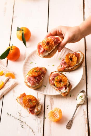 Bruschetta aux Clémentines de Corse rôties et jambon cru