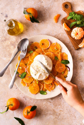 Carpaccio de Clémentine de Corse à la burrata et à l’huile d’olive corse
